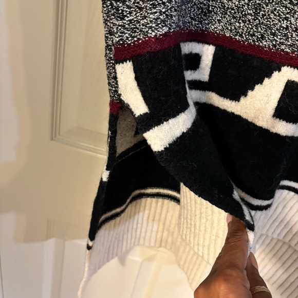 LOFT Aztec Southwestern Sleeveless Turtleneck Women’s Sweater, Size L - Picture 7 of 11